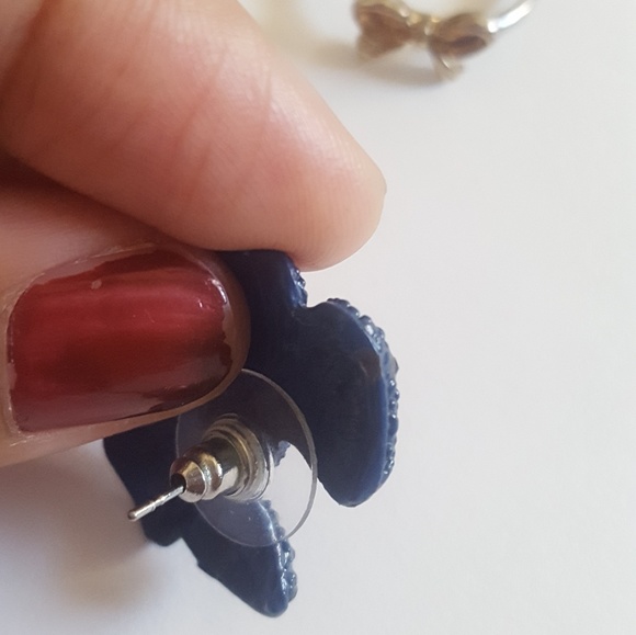 Ring Set Bow Earrings and Bow Ribbon ring - Picture 6 of 7